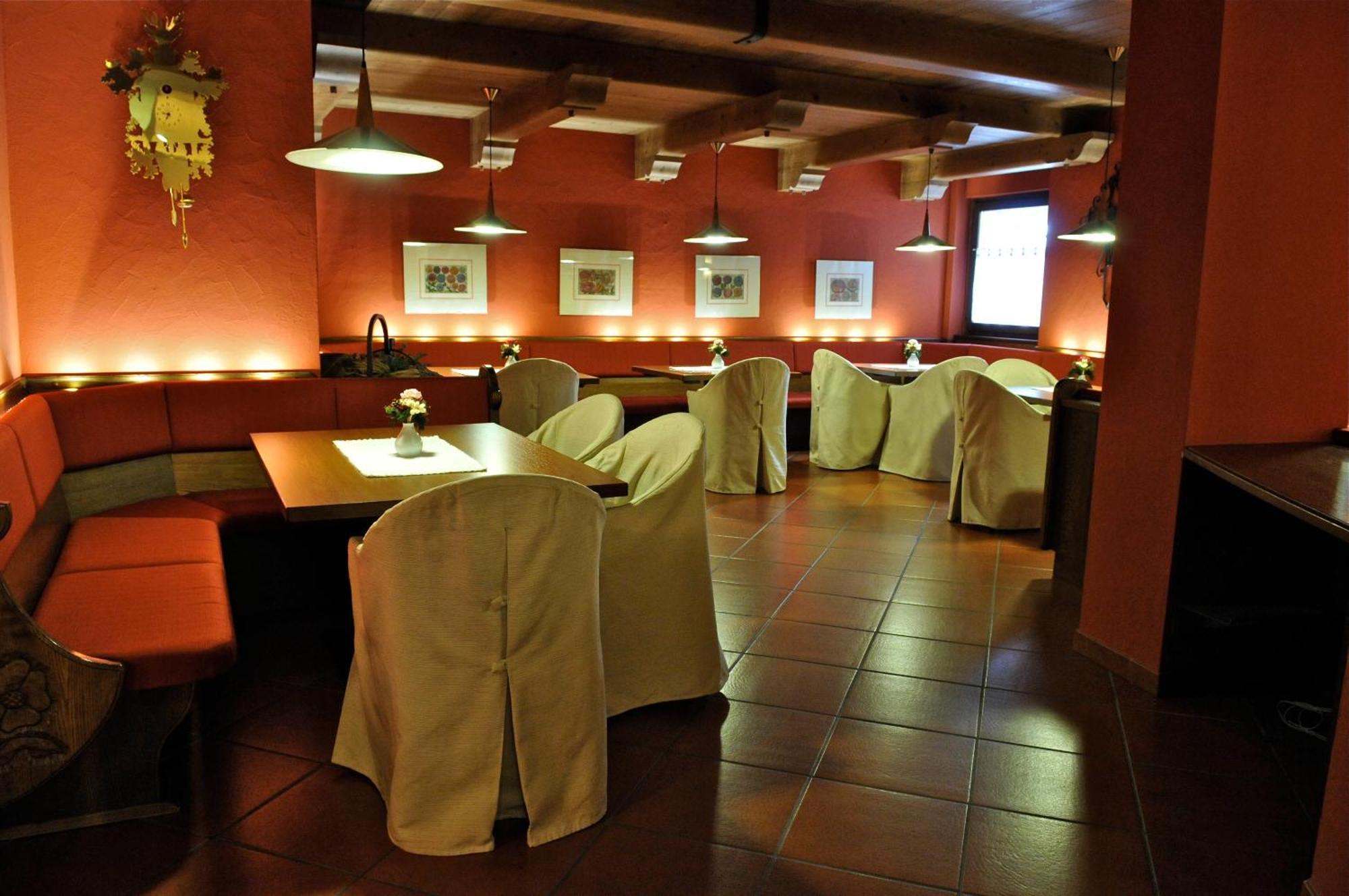 Hotel Baita Clementi Bormio Exteriör bild